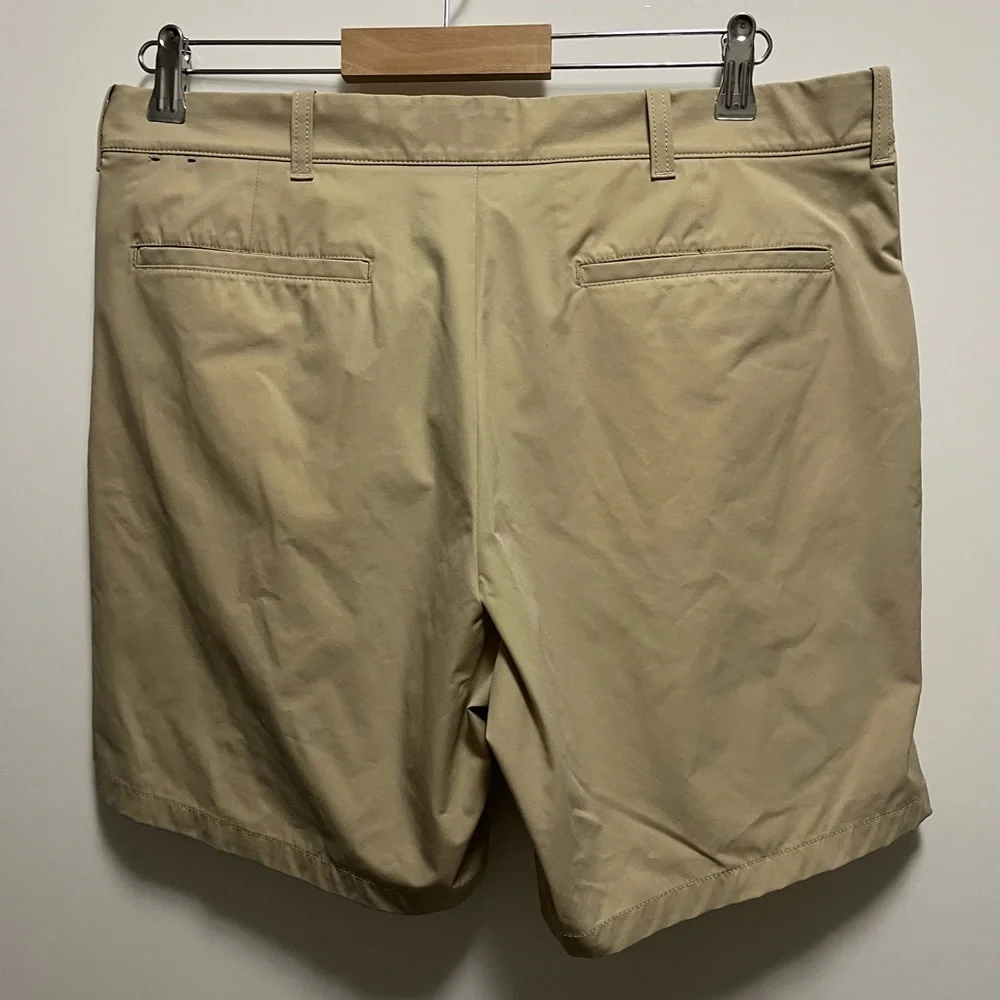 J. Crew 7” Inseam Khaki Shorts Men’s Size 34
